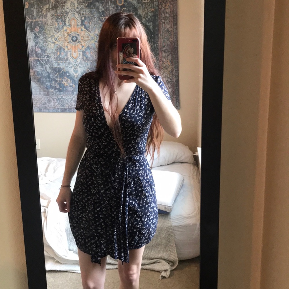 NWOT brandy Melville wrap dress